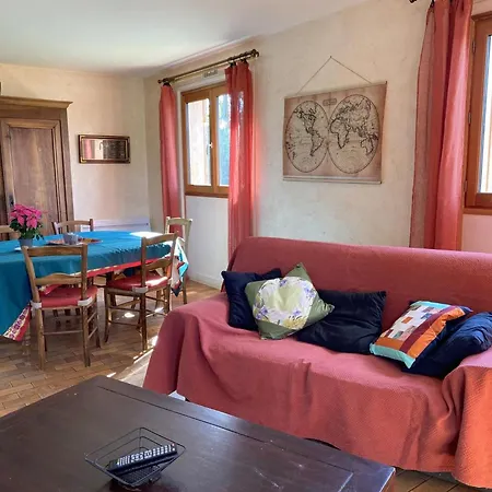 Grand Chalet, Parking, Animaux Admis - 11 Pers. Pres De Vichy - Fr-1-489-625 펜션 *